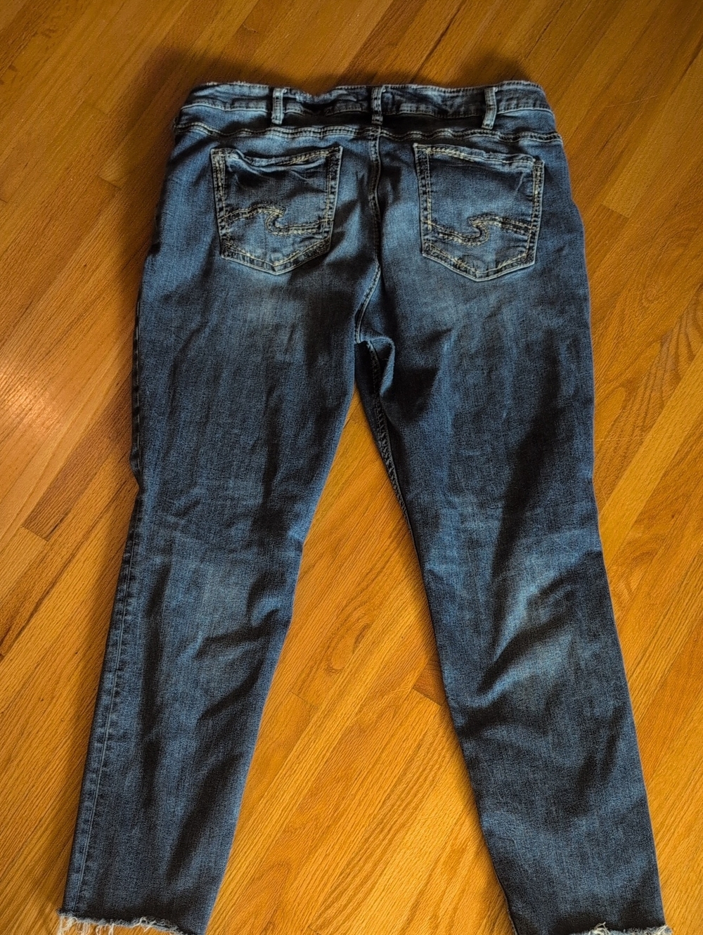 Silver Jeans Women’s Skinny Jeans in Dark Blue